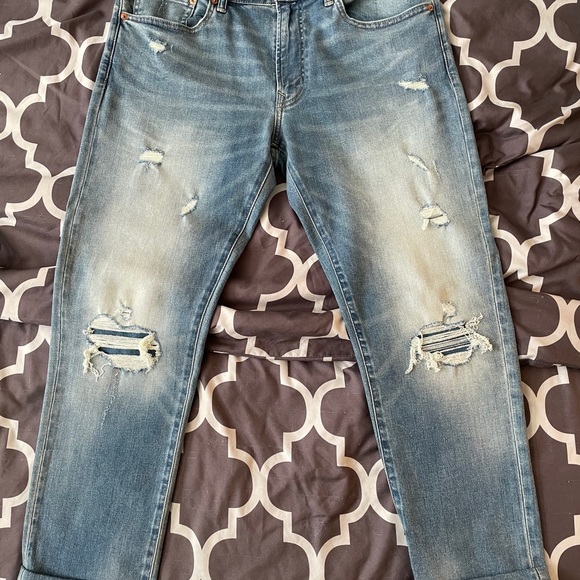 American Eagle distressed denim - Picture 3 of 3